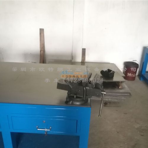 厂家直销台虎钳工桌模具钳工桌钳工操作台